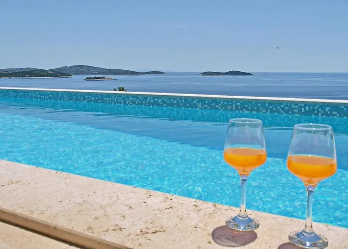 Сasa de vacaciones Amazing View With Swimingpool House Panorama