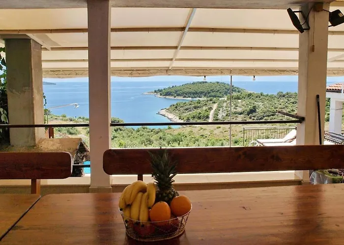 Holiday home Amazing View With Swimingpool House Panorama