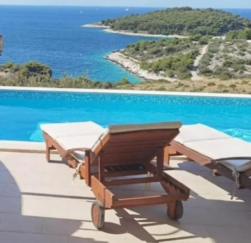 Amazing View With Swimingpool House Panorama * רוגוזניצה